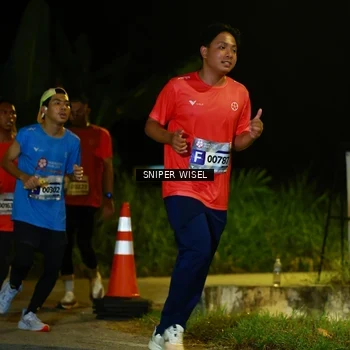 Runner Photo 8431483