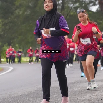 Runner Photo 8431633