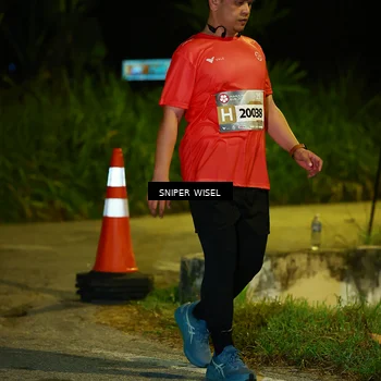 Runner Photo 8431675