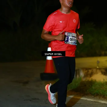 Runner Photo 8431678