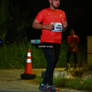 Runner Photo 8431759
