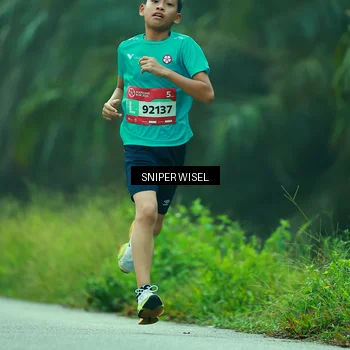 Runner Photo 8431956