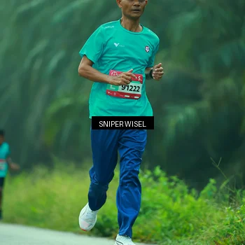 Runner Photo 8431964