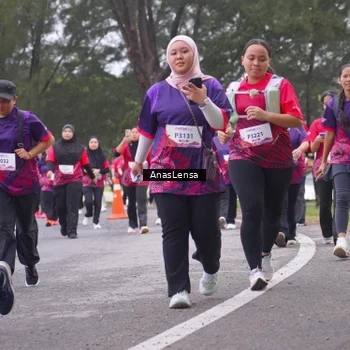 Runner Photo 8432036