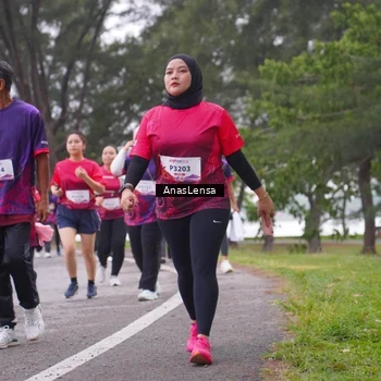Runner Photo 8432037