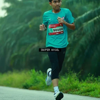 Runner Photo 8432043