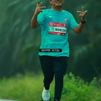 Runner Photo 8432070