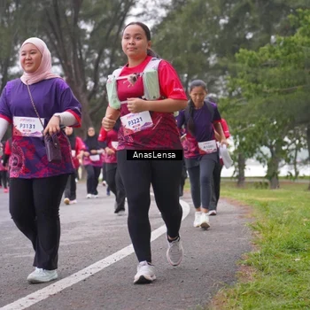 Runner Photo 8432073