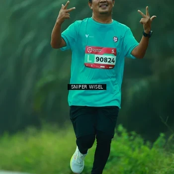 Runner Photo 8432076