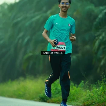 Runner Photo 8432143