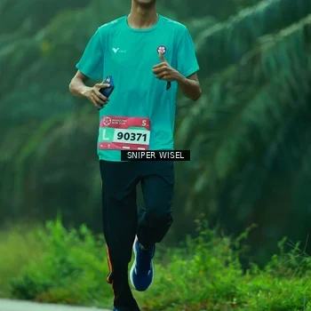 Runner Photo 8432163