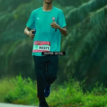 Runner Photo 8432164
