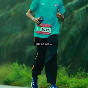 Runner Photo 8432171