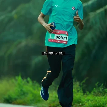 Runner Photo 8432175