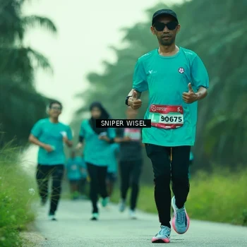 Runner Photo 8432185
