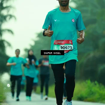 Runner Photo 8432202