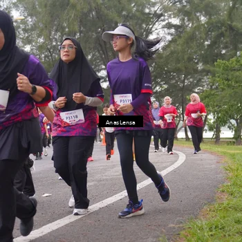 Runner Photo 8432253