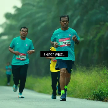 Runner Photo 8432266