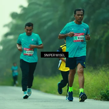 Runner Photo 8432276