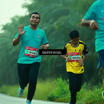 Runner Photo 8432281