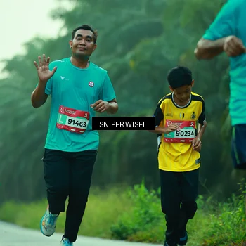 Runner Photo 8432285
