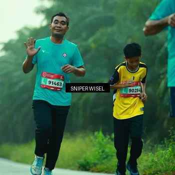 Runner Photo 8432287