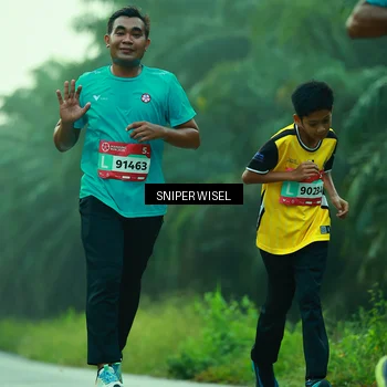 Runner Photo 8432293