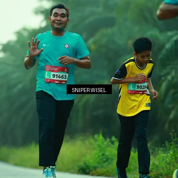 Runner Photo 8432297