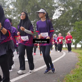 Runner Photo 8432298