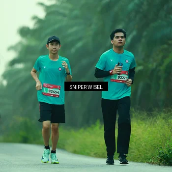 Runner Photo 8432339