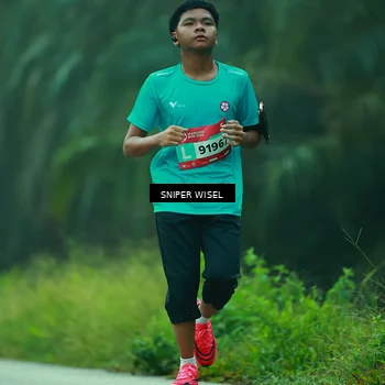 Runner Photo 8432375