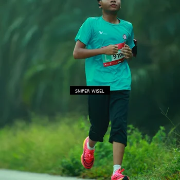 Runner Photo 8432383