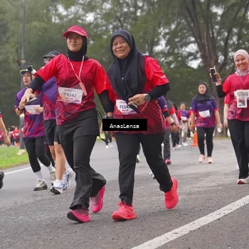 Runner Photo 8432388
