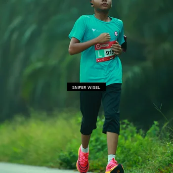 Runner Photo 8432399