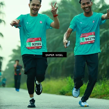Runner Photo 8432451