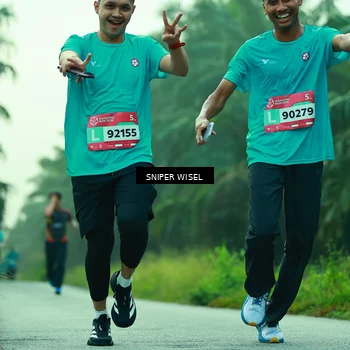 Runner Photo 8432454