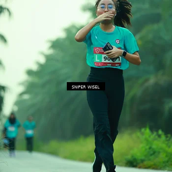 Runner Photo 8432504