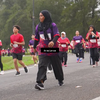 Runner Photo 8432571