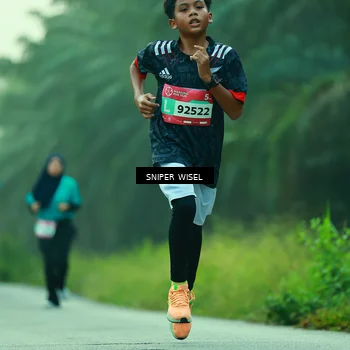 Runner Photo 8432573