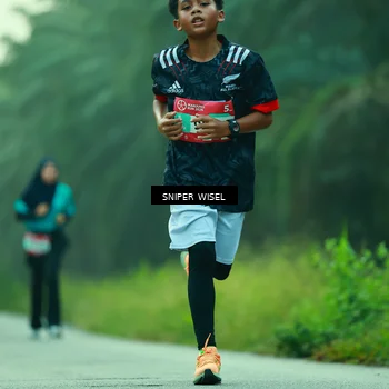 Runner Photo 8432575