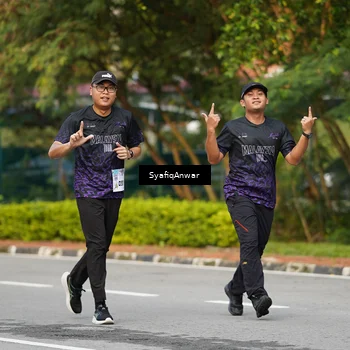 Runner Photo 8432585