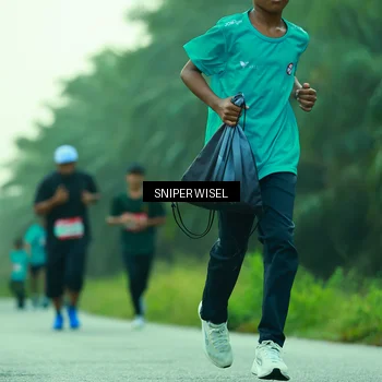 Runner Photo 8432671