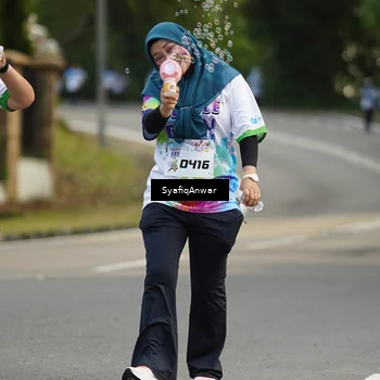 Runner Photo 8432715