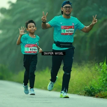 Runner Photo 8432768