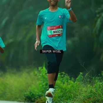 Runner Photo 8432893