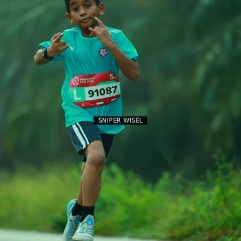 Runner Photo 8432919