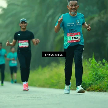 Runner Photo 8432955