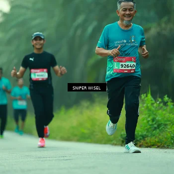 Runner Photo 8432965