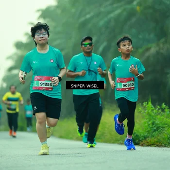 Runner Photo 8433000