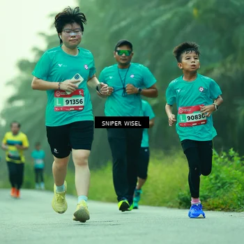 Runner Photo 8433007